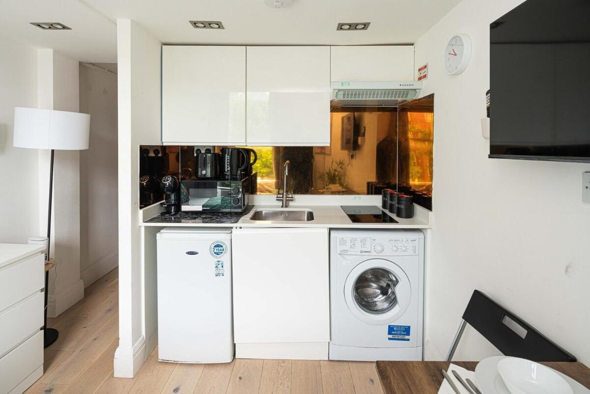 Lovely In Prime Maida Vale Location- Zone 2 Apartment *